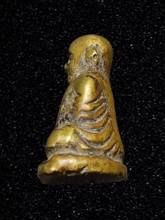 รูปหล่อหลวงพ่อเงิน วัดบางคลาน จ.พิจิตร ปี 2528 รุ่นปืนแตก เนื้อทองผสม