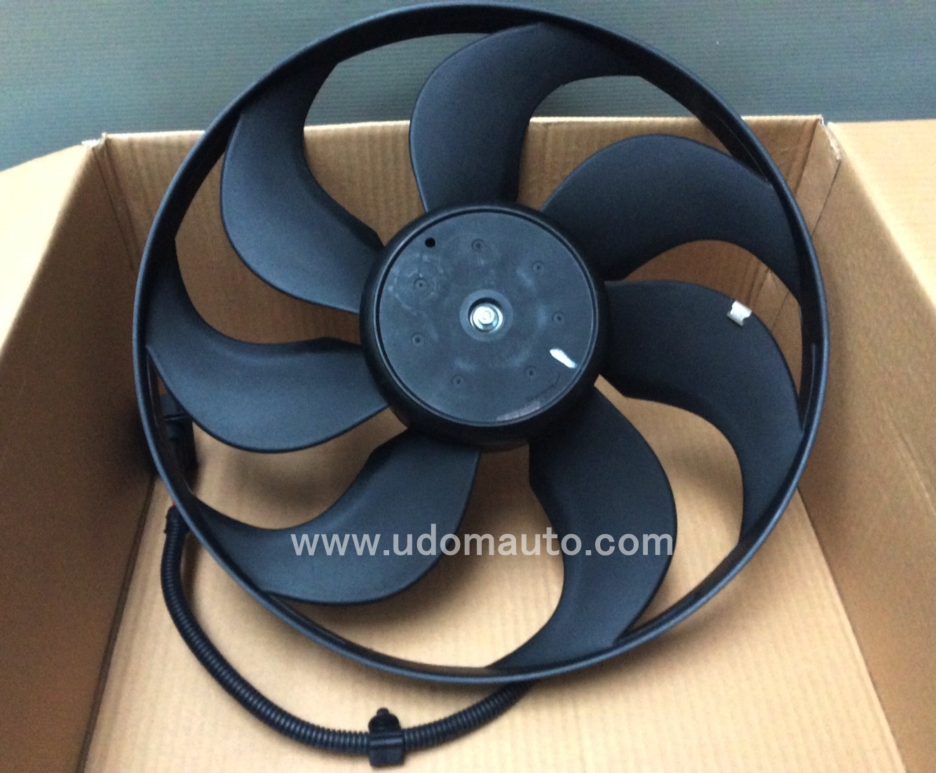 พัดลมไฟฟ้า โฟล์ค นิวบีทเทิ้ล (345 มม.) #แแบ2 / Fan, radiator for NEW BEETLE, *Meyle, 6X0959455C