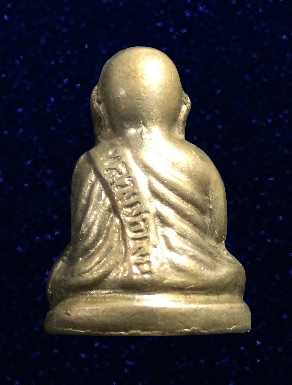 รูปหล่อ หลวงพ่อเงิน บางคลาน พิจิตร ปี2515