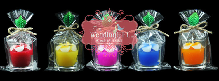 เทียนหอมดอกลีลาวดีบรรจุในแก้วใส แพ็คถุงแก้ว ผูกเชือกพร้อมใบไม้