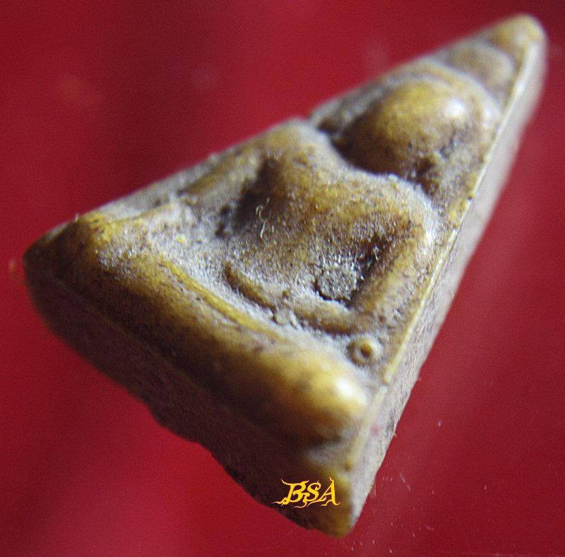 พระนางพญา ผงน้ำมัน ไม่ทราบที่