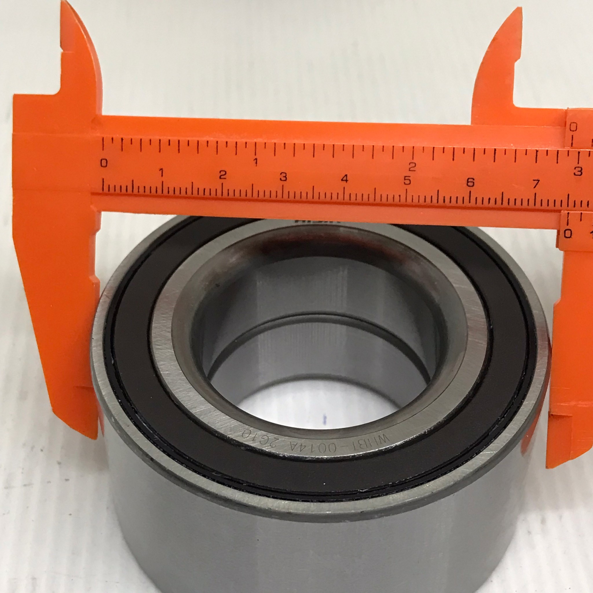 ลูกปืนล้อหน้า TOYOTA NEW VIOS / YARIS ปี 07-12 / โตโยต้า วีออส ยาริส / ขนาด 40x75x39 / เบอร์ WHBT-0014A / ยี่ห้อ AISIN (wheel bearing front)