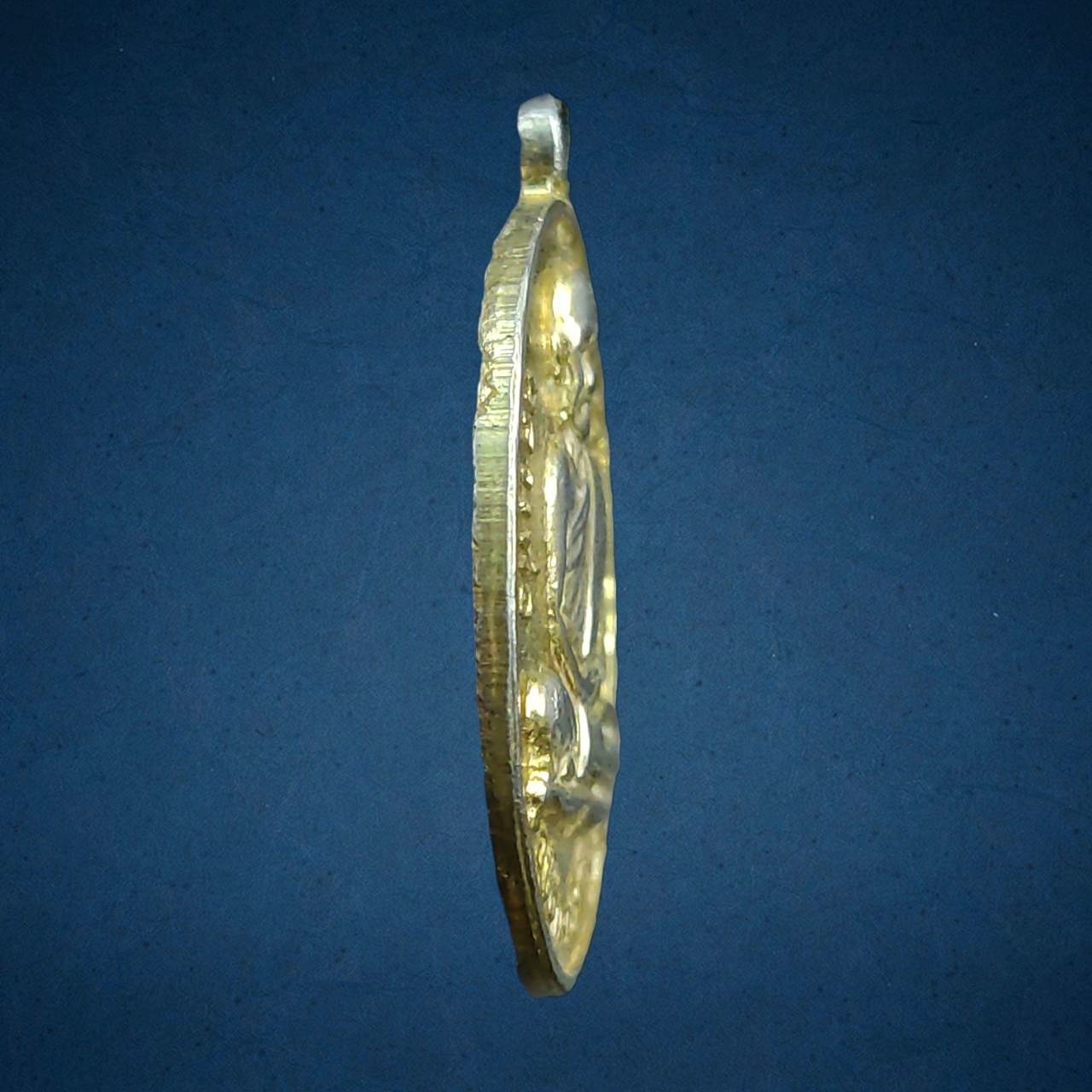 เหรียญหลวงพ่อเกิด วัดสะพาน จ.นครนายก ปี2517 กะไหล่ทอง