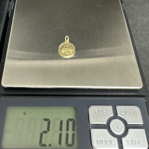 รหัส 64999 เหรียญ เนื้อทองคำ Republique Francaise หลังเหรียญ 1/2 FRANC ปี 1970 นน. 2.10 g
