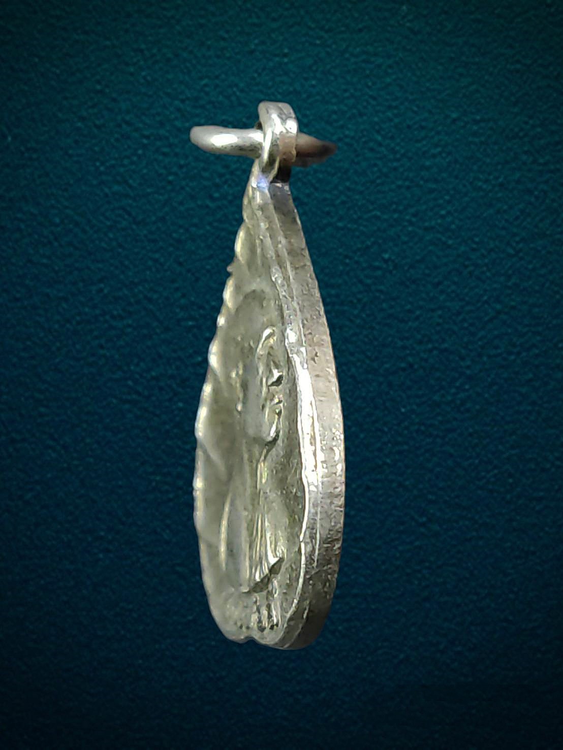 เหรียญใบโพธิ์ หลวงพ่อลี วัดอโศการาม จ.สมุทรปราการ ปี2534