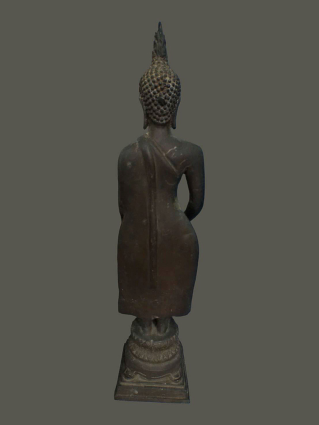 พระบูชาปางอุ้มบาตร ( พระประจำวันพุธ ) เนื้อทองเหลือง หล่อหนา มีน้ำหนัก ขนาดสูง 14 นิ้ว