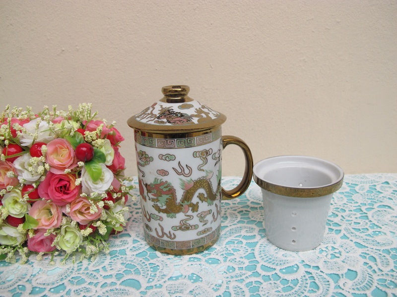 ถ้วยกรองชา แพ็คถุงทอง ผูกโบว์สีทอง พร้อมป้ายชื่อ