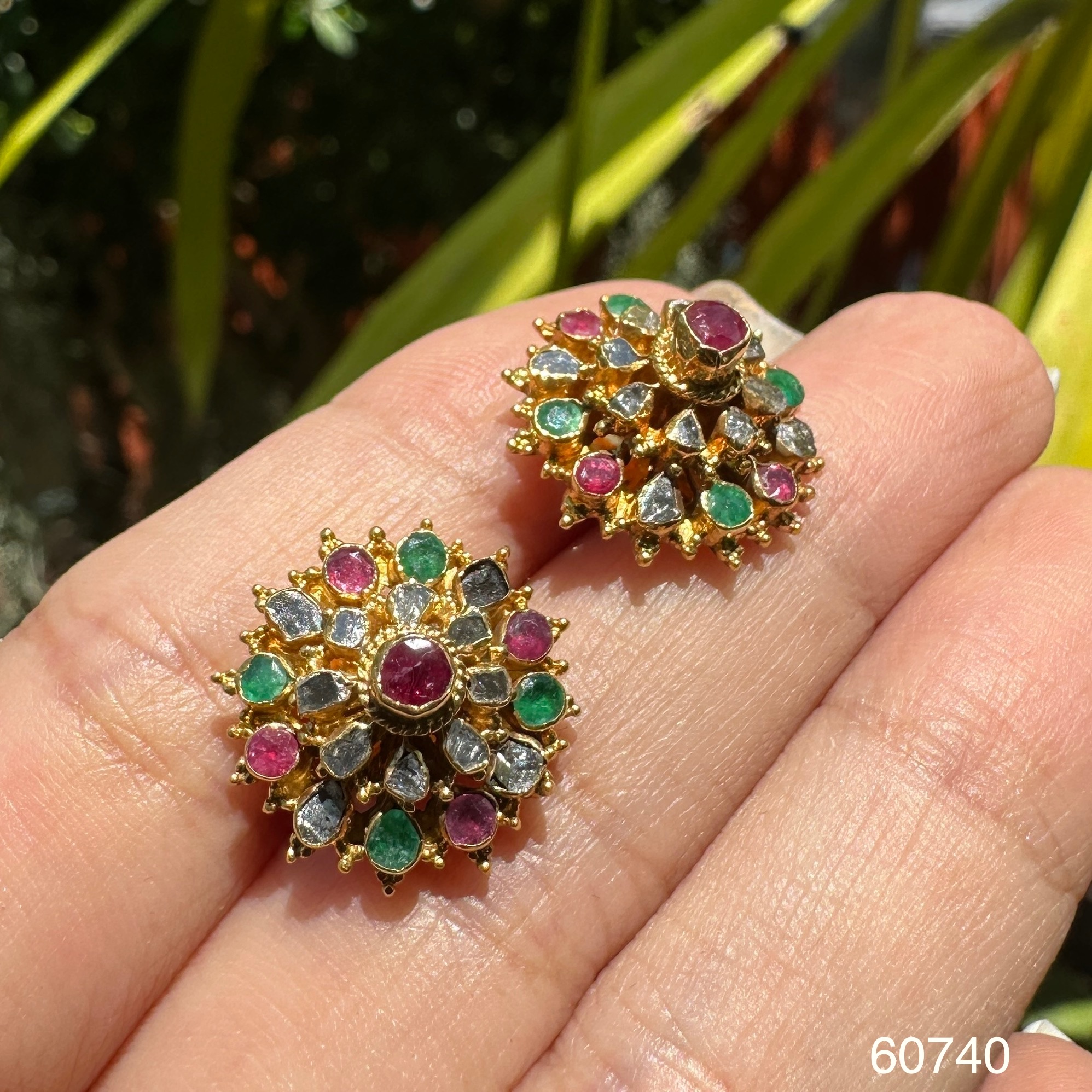 รหัส 60740 ต่างหู 3 สี ทับทิม มรกต เพชรซีก กระจุกพิกุล ทอง90 งานเก่า หลุดจำนำ สวยมาก นน. 4.94 g