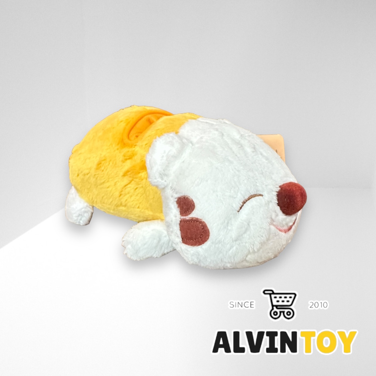 ตุ๊กตาหมาวางโทรศัพท์มือถือ