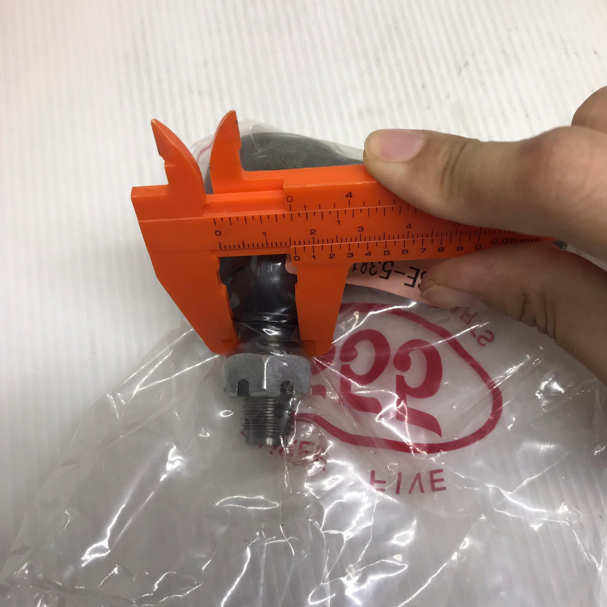 ลูกหมากคันชักสั้น ISUZU DMAX 2007-2011 ยกสูง อีซูซุ ดีแม็ค / เบอร์ SE-5381 / ยี่ห้อ 555 / Three Five (TIE ROD END) 1 คู่ **วัดขนาดก่อนสั่งซื้อ** (JAPAN)