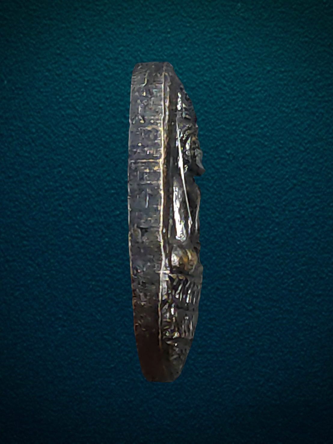 เหรียญใบมะขาม หลวงพ่อพุทธศิลา วัดหนองสองห้อง สมุทรสาคร ปี2539