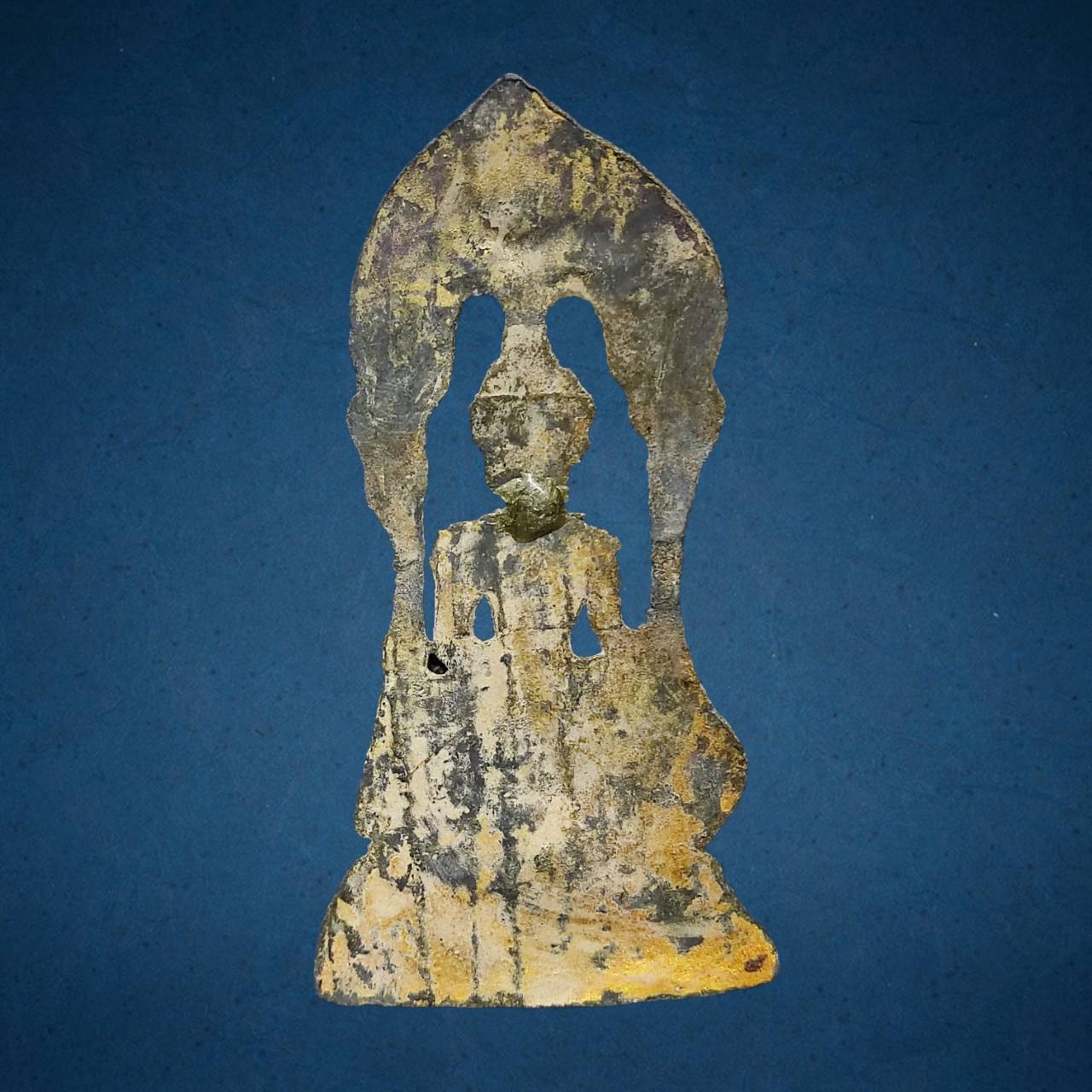 พระยอดขุนพล พิมพ์ใหญ่ เนื้อชินตะกั่ว กรุถ้ำขุนตาล จ.ลำพูน