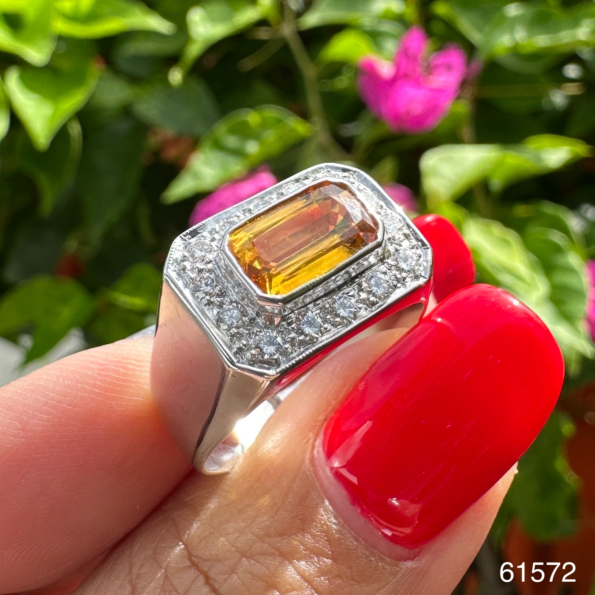 รหัส 61572 แหวน บุษราคัม บางกะจะ ฝังเพชร 14 เม็ด 0.42 กะรัต ทองคำขาว18K พร้อม Cert. นน. 7.60 g