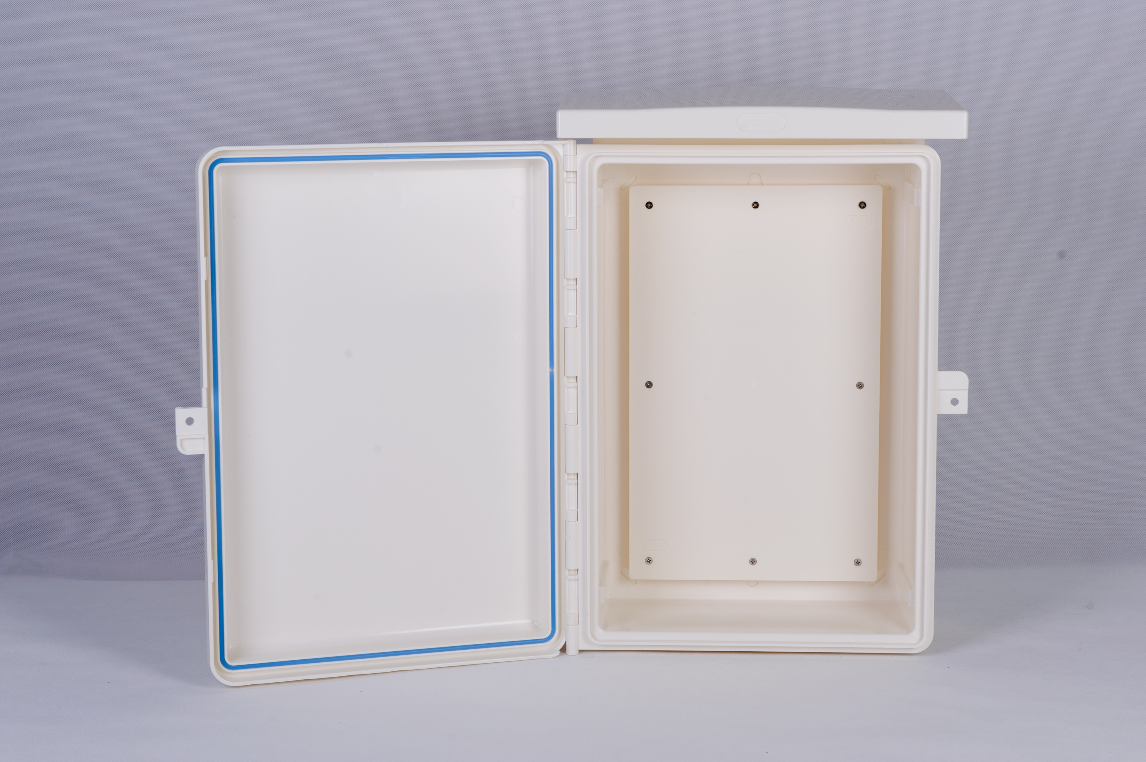 ตู้กันน้ำ ฝาทึบ-14x20 Leetech