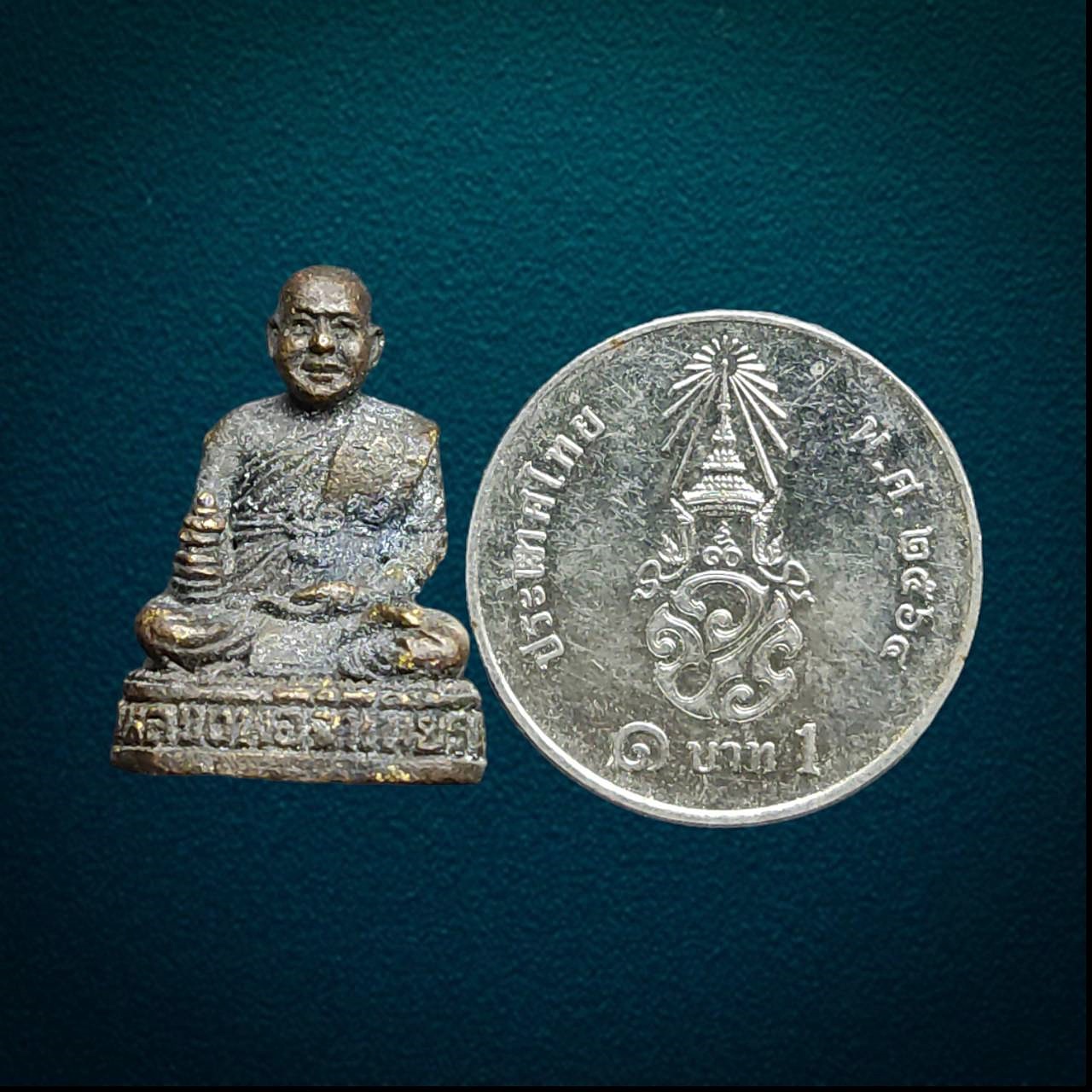 รูปหล่อรุ่นอวยพร หลวงพ่อจำเนียร วัดถ้ำเสือ กระบี่ ปี2538