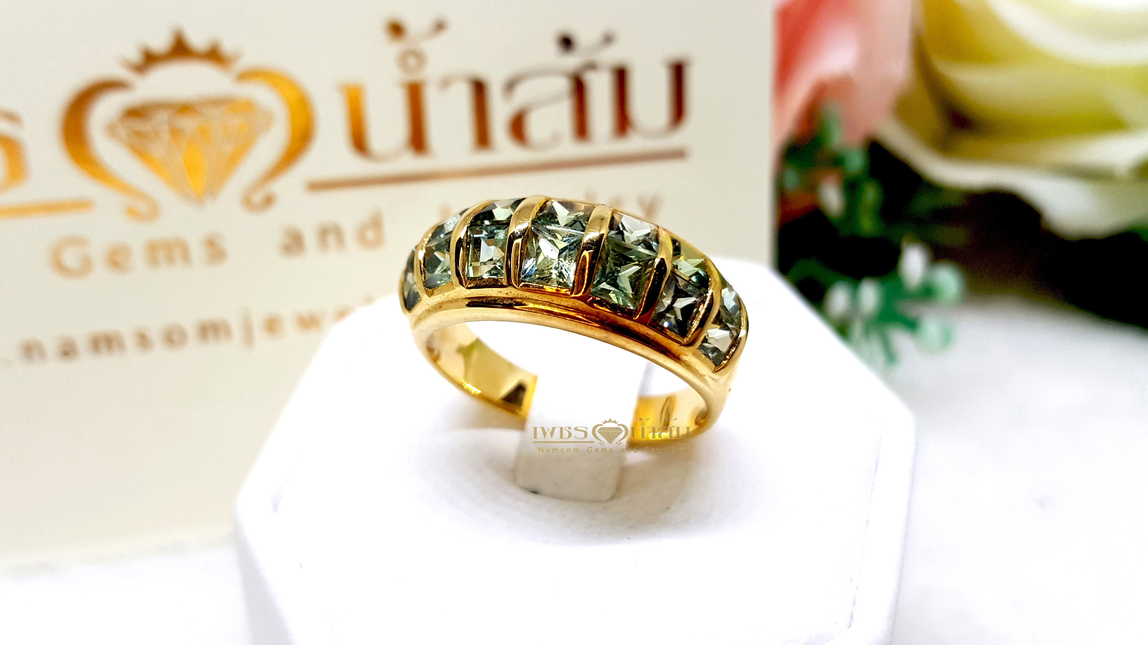 แหวน Blue Sapphire แถววงใหญ่