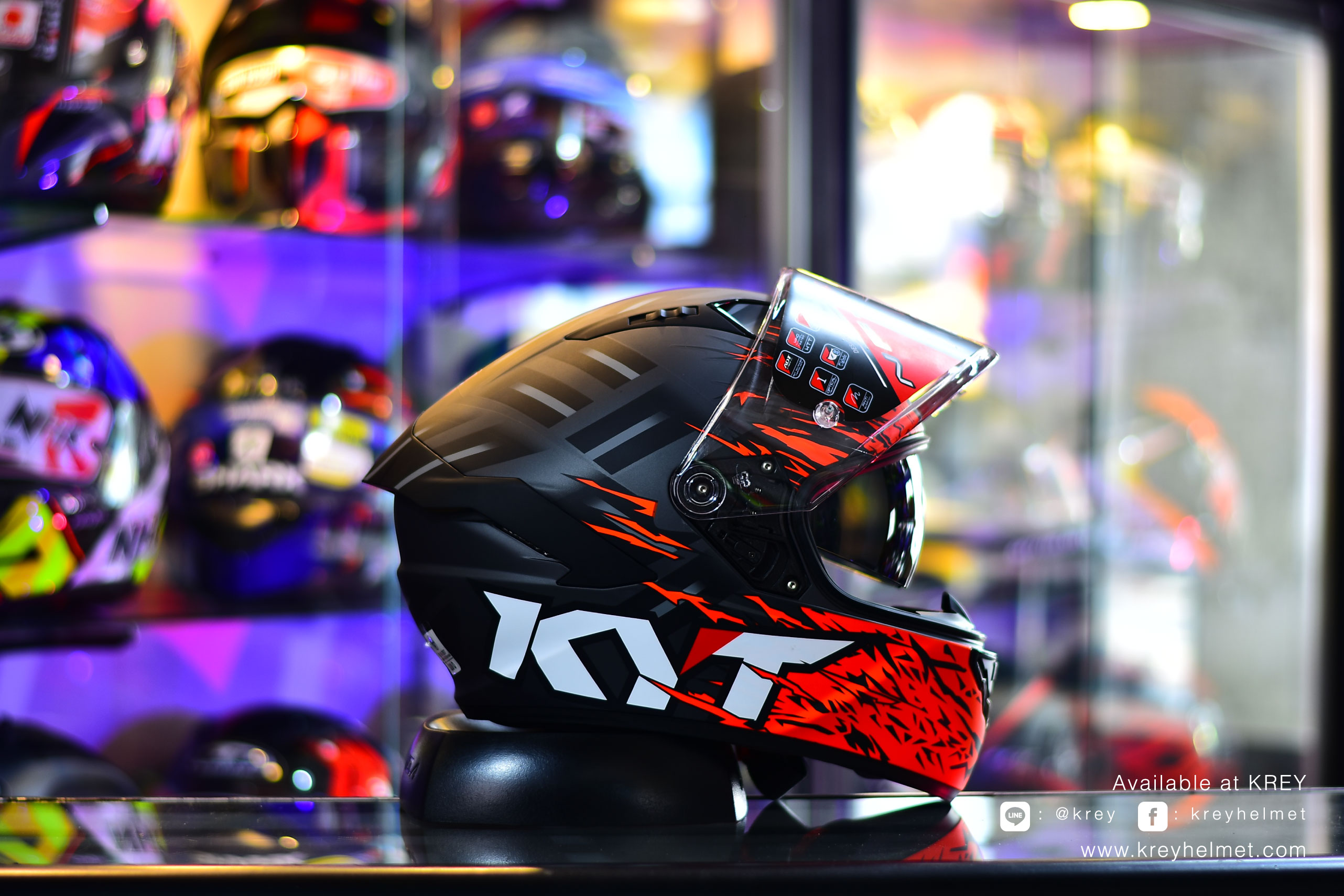 KYT model NFR Flaming Matt Grey/Red