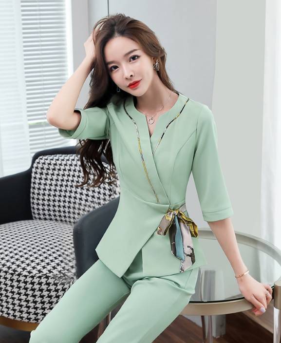 ชุดคลินิกความงาม ชุดร้านนวดสปา ชุดพนักงานต้อนรับ ชุดพนักงานเสริมสวย