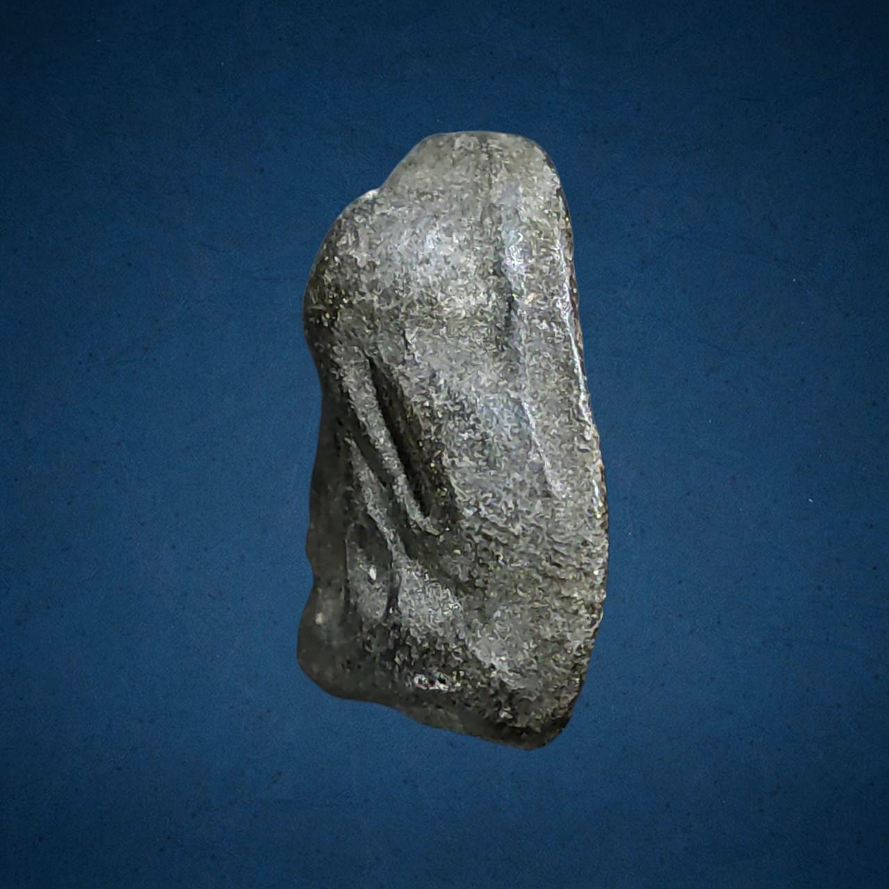 พระปิดตาพ่อท่านเขียว วัดหรงบน นครศรีธรรมราช ผงผสมว่าน รุ่นแรก ปี 2510