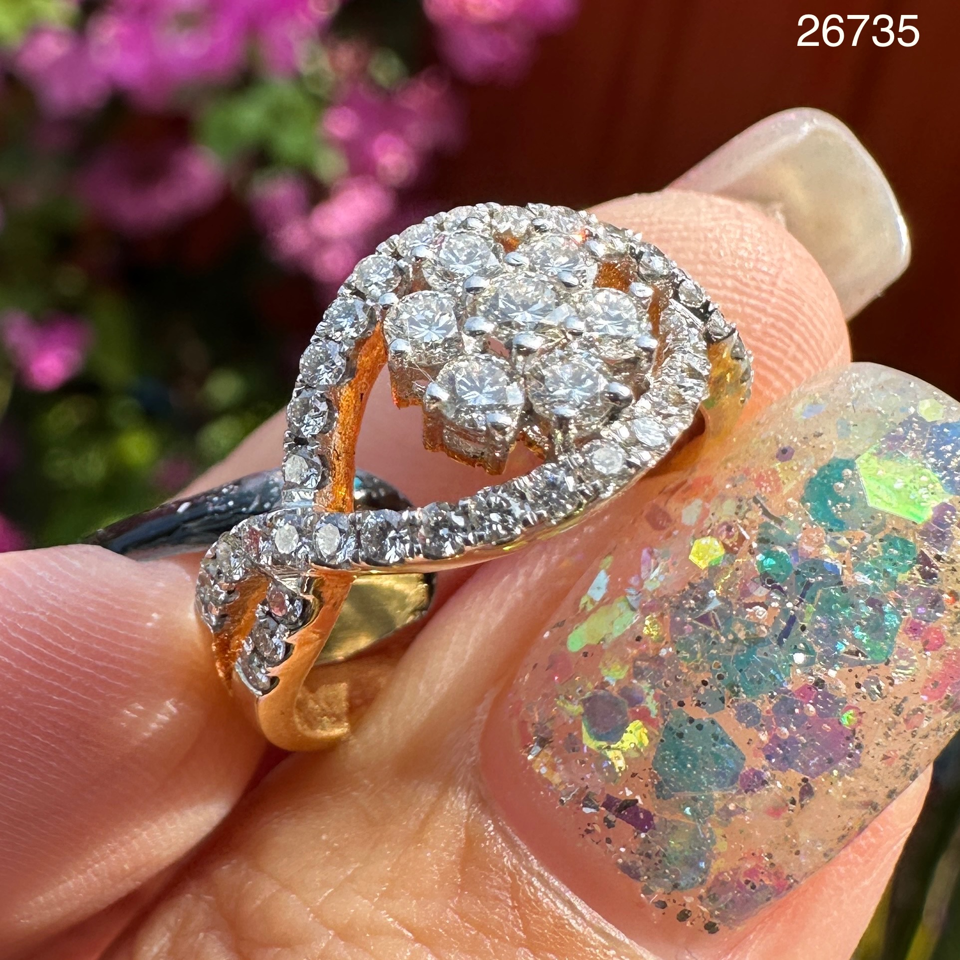 รหัส 26735 แหวน เพชรกระจุก 83/0.95 ct ทอง 90 เพชรสวย เล่นไฟ วิ้ง วิ้ง นน. 4.82 g