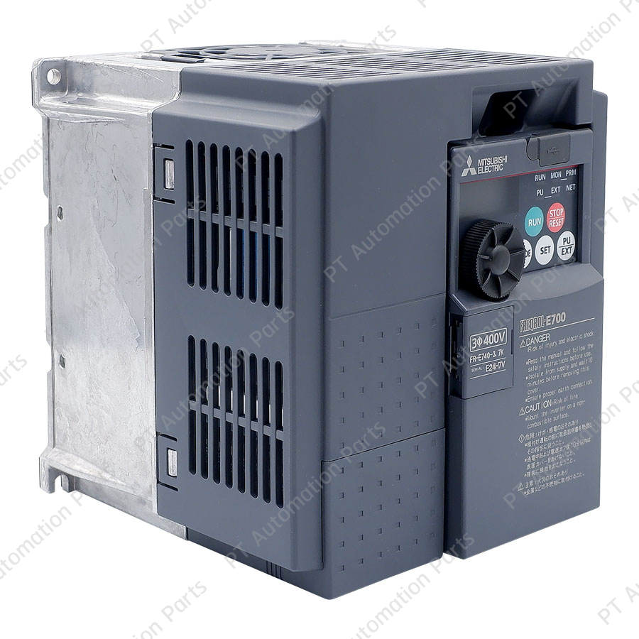 Mitsubishi FR-E740-3.7K Inverter 3.7KW 5HP Input 3-Phase 380-480VAC Output 3-Phase 380-480VAC 0.2-400Hz E700 Series มิตซูบิชิ อินเวอร์เตอร์ เครื่องควบคุมความเร็วรอบมอเตอร์ สำหรับมอเตอร์ 5 แรงม้า