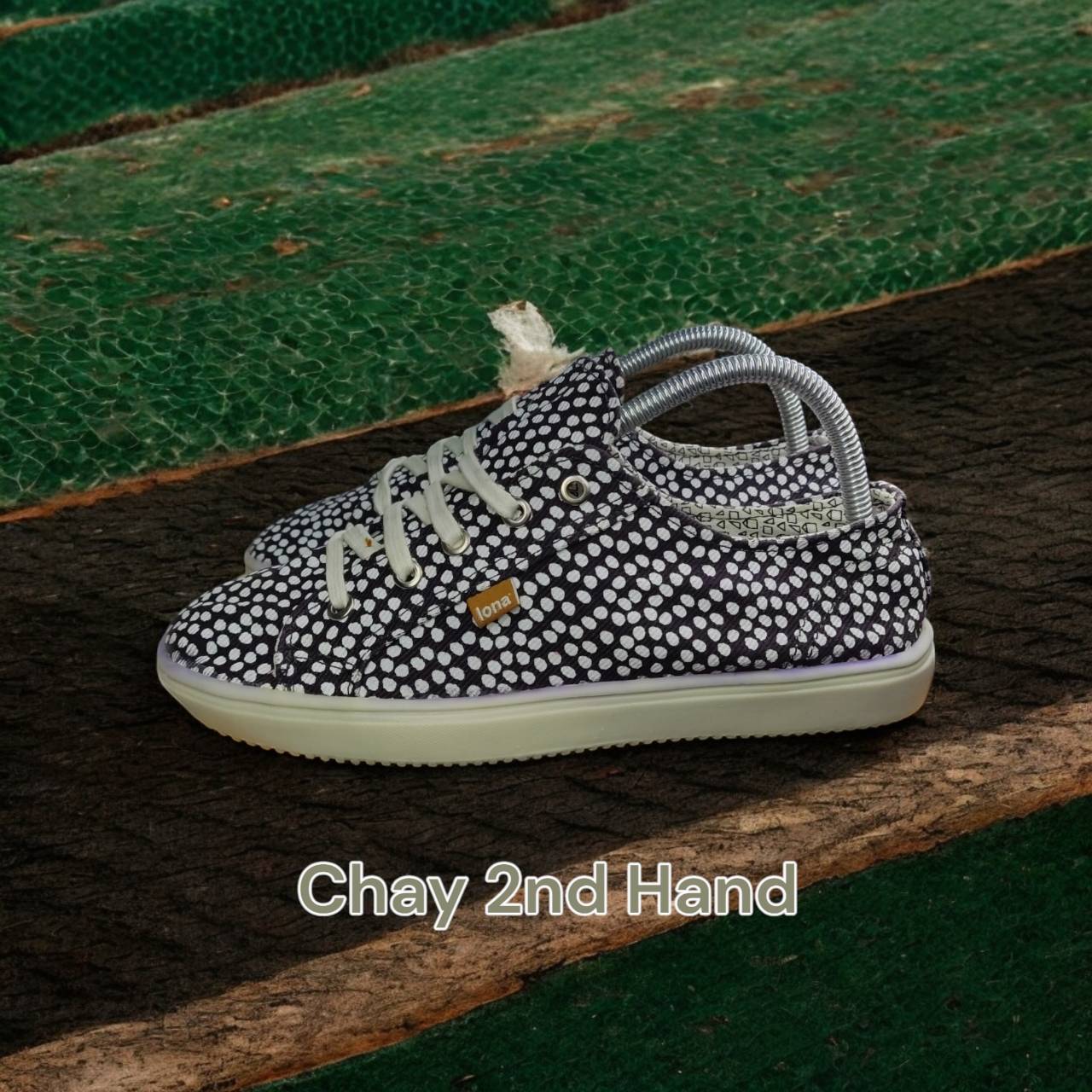 รองเท้ามือสอง SIZE#39 แบรนด์ดัง สภาพสวย ตรงปก SH39A33N280