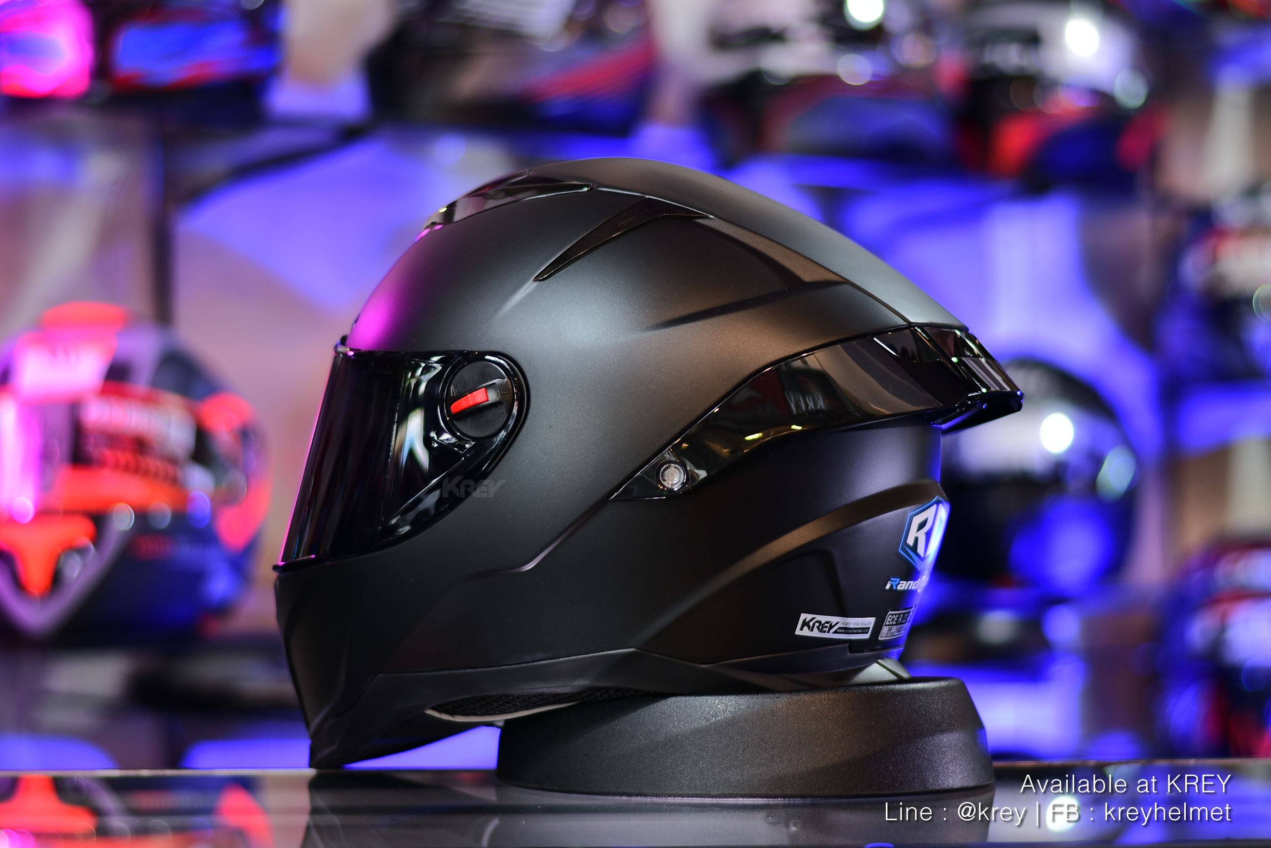 Random model CZR-BT Super Matt Black