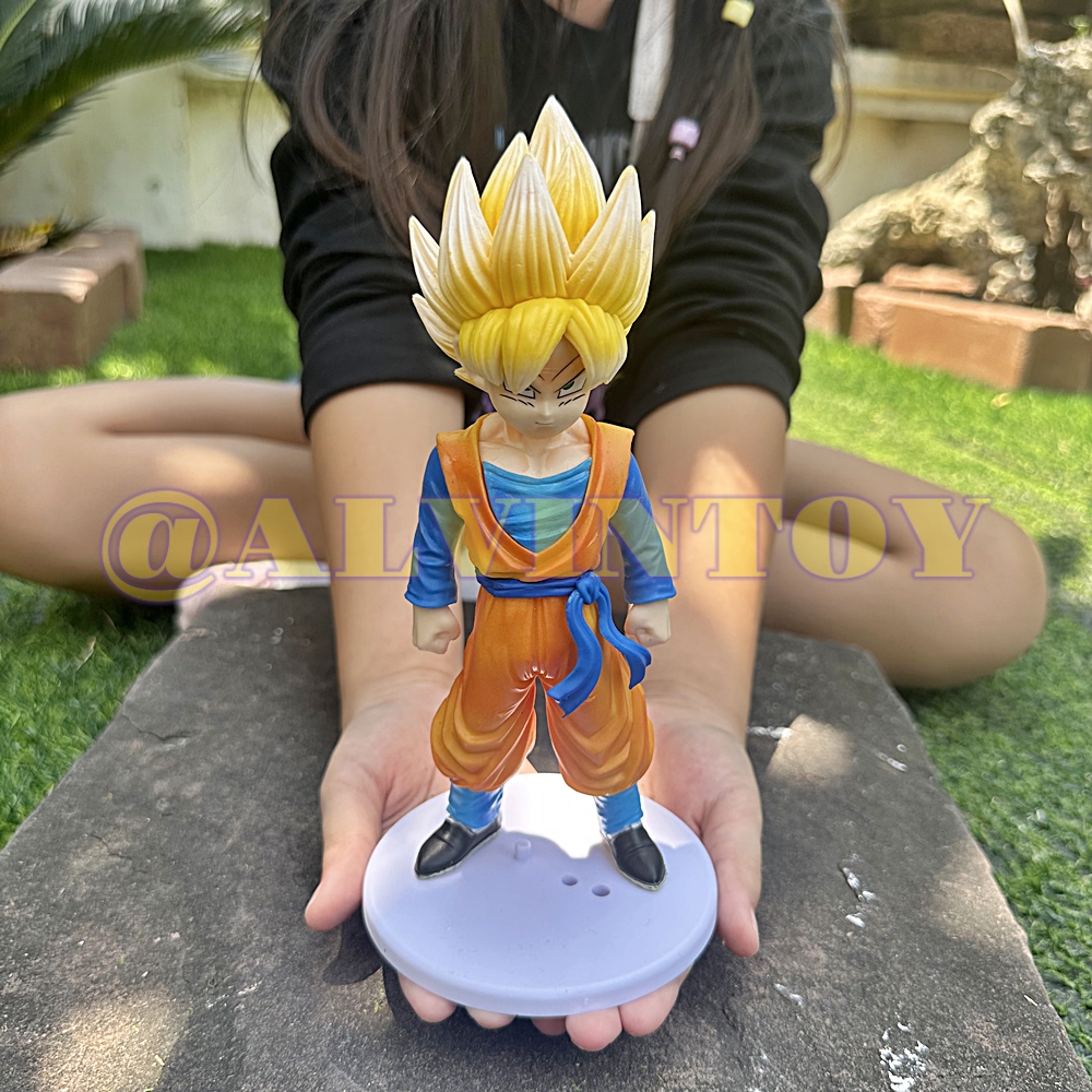 Action Figure DragonBall Z ชุด 4 ตัว ซง โกฮัง ทรังค์ ซุปเปอร์ไซย่า พร้อมฐานวาง ขนาดความสูง 20 ซม.
