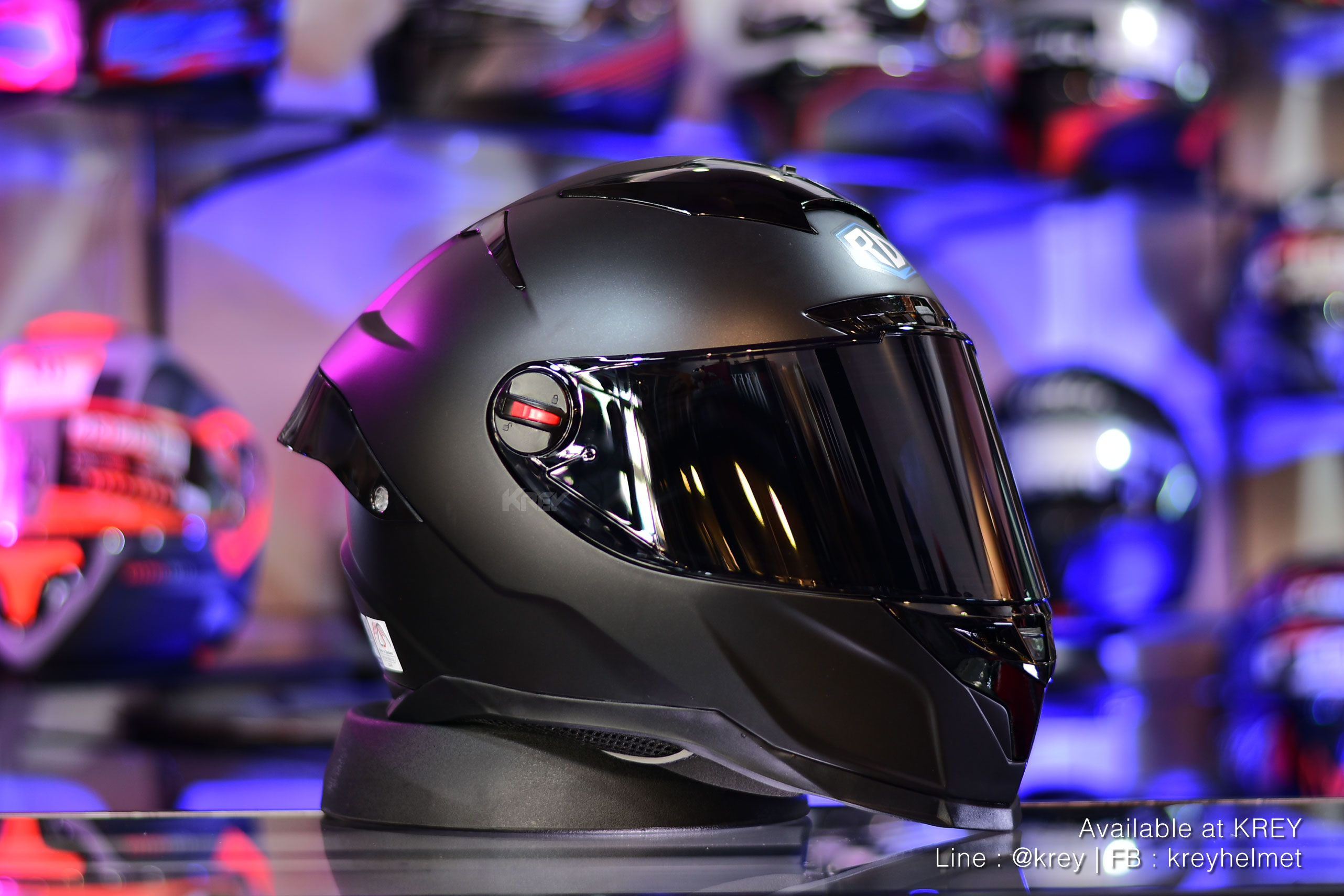 Random model CZR-BT Super Matt Black