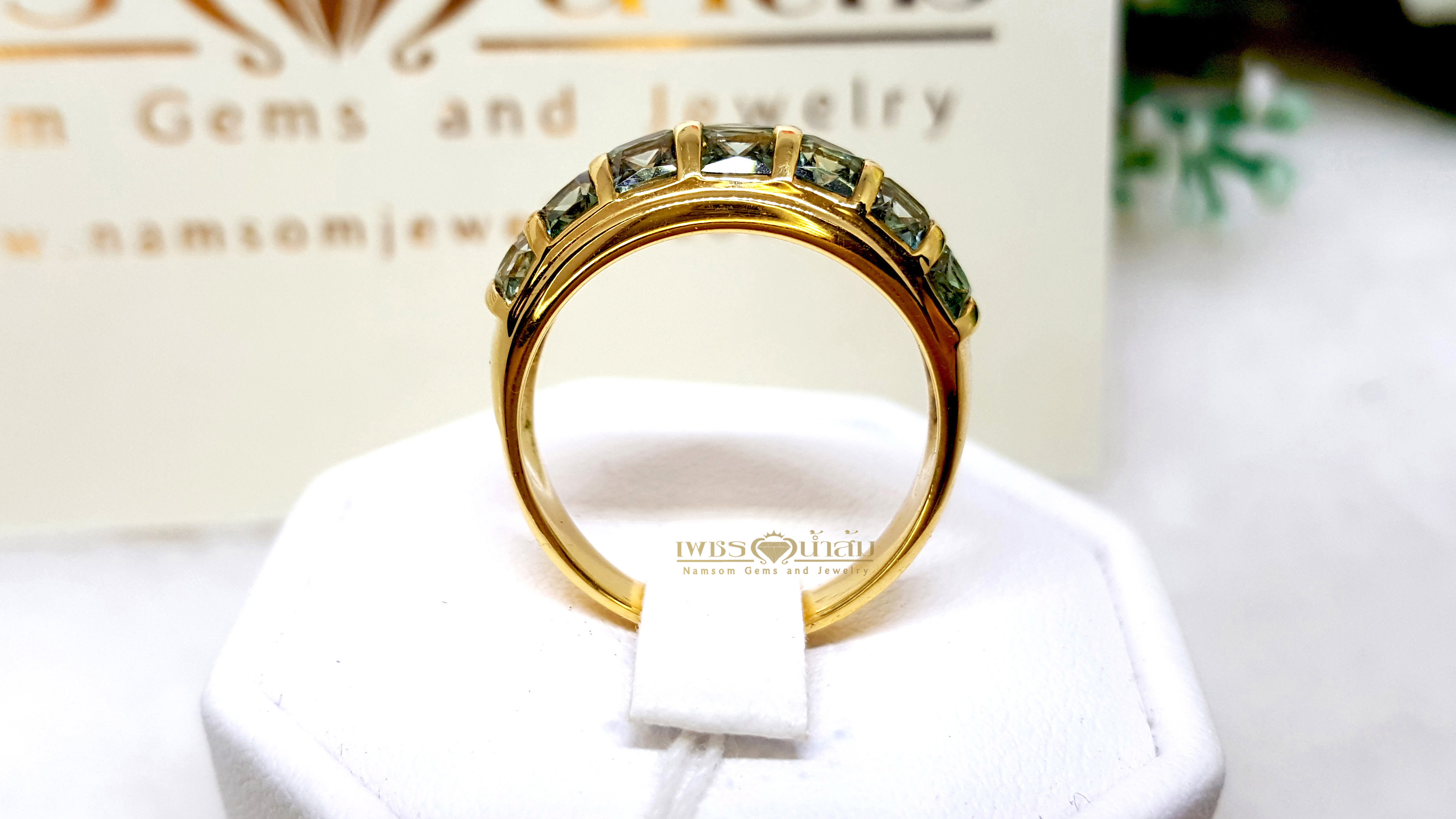แหวน Blue Sapphire แถววงใหญ่