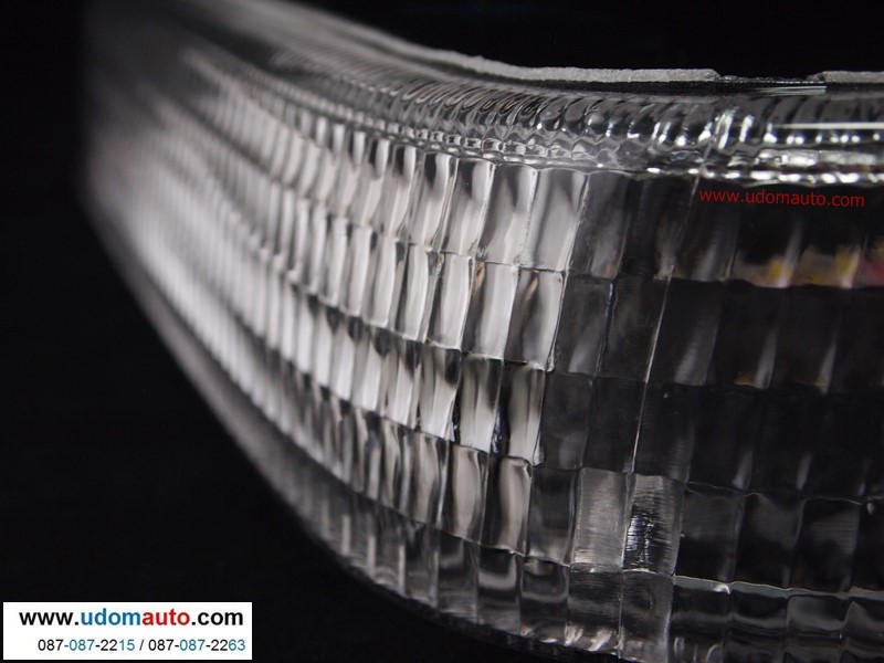 ไฟเลี้ยวมุม(ไฟหรี่) GRAND CHEROKEE ZJ (แกรนด์ เชอโรกี)