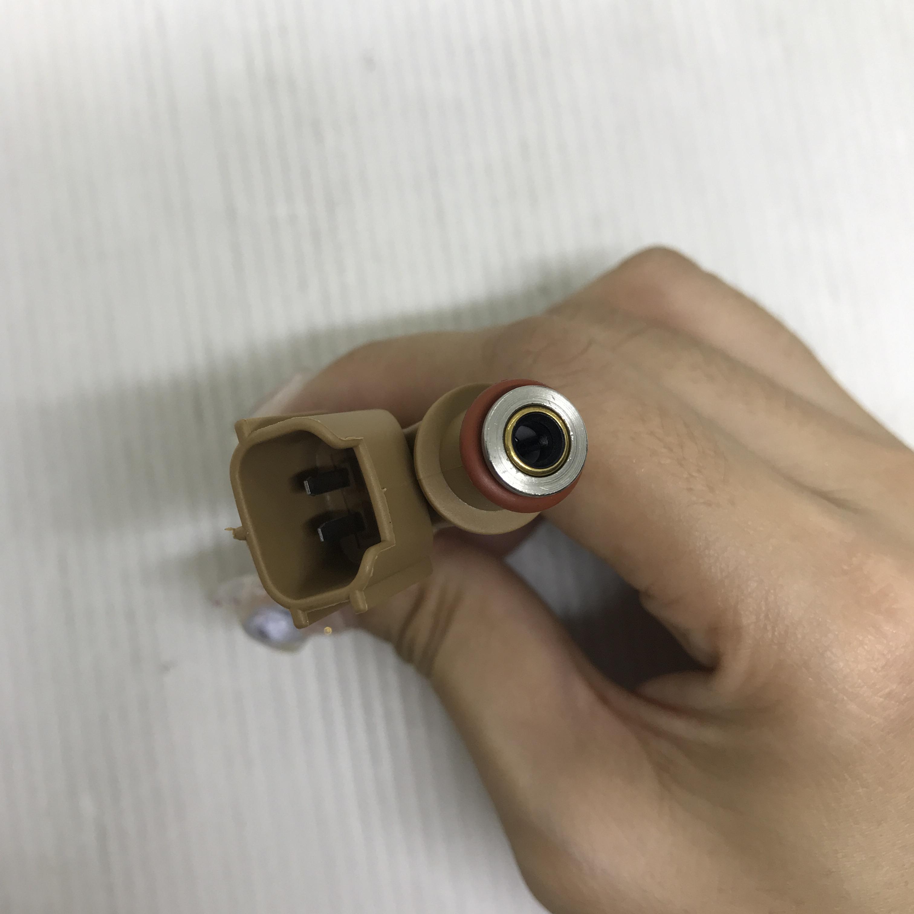 หัวฉีด TOYOTA ALTIS' 2008 / Dual 3RZ โตโยต้า อัลติส เบอร์ 1INTT040 ยี่ห้อ AARON (Fuel injector)