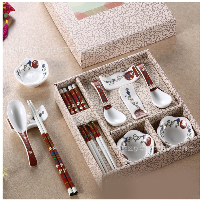 ชุดน้ำจิ้ม ชูชิ แพ็คกล่องสวยหรู พร้อมป้ายชื่อ