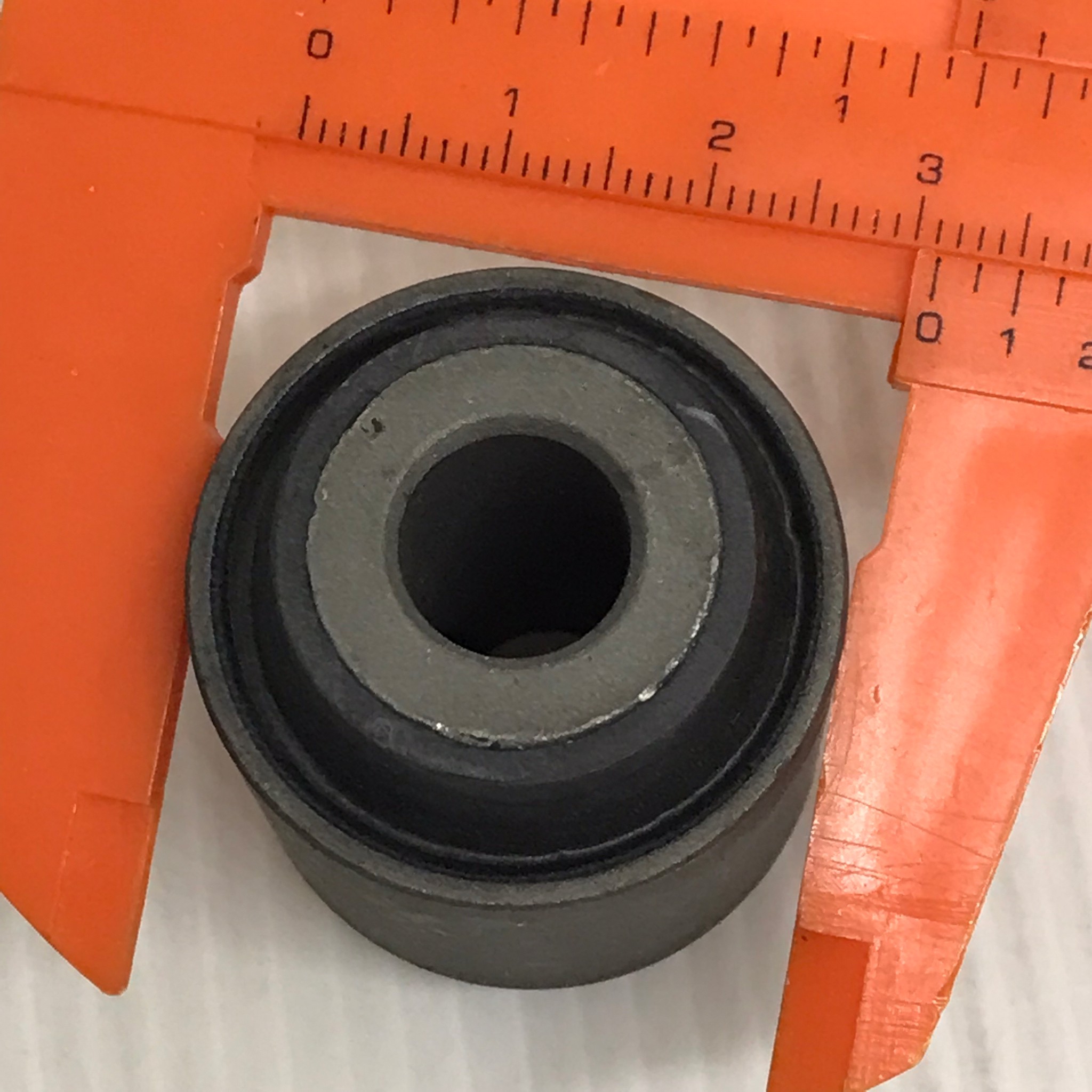 (1ตัว) บู๊ชปีกนก MITSUBISHI E54 / E55 ULTIMA ตัว บน มิตซูบิชิ/LOWE /ARM BUSHINGยี่ห้อRBI เบอร์ MB891518/M2407P0