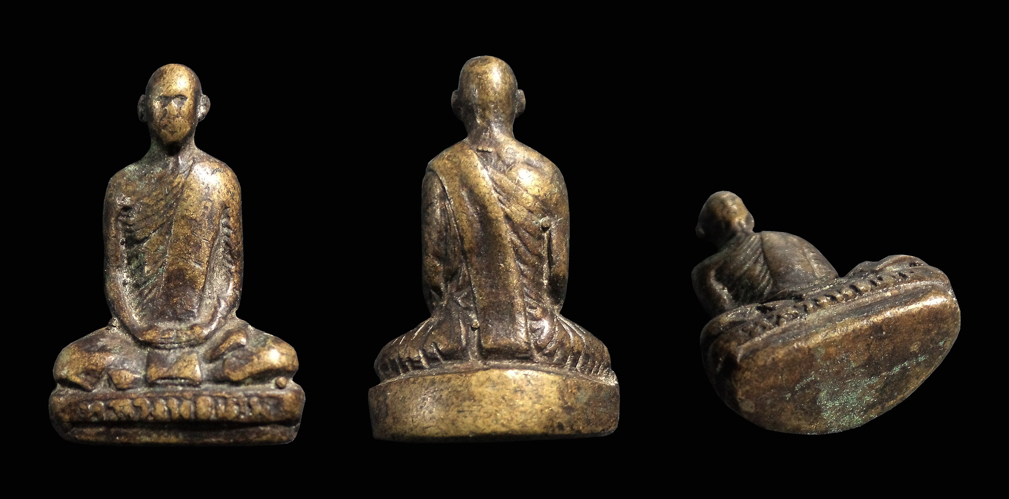 รูปเหมือนหล่อโบราณ พิมพ์ฐานสูง หลวงพ่อเดิม วัดหนองหลวง จ.นครสวรรค์