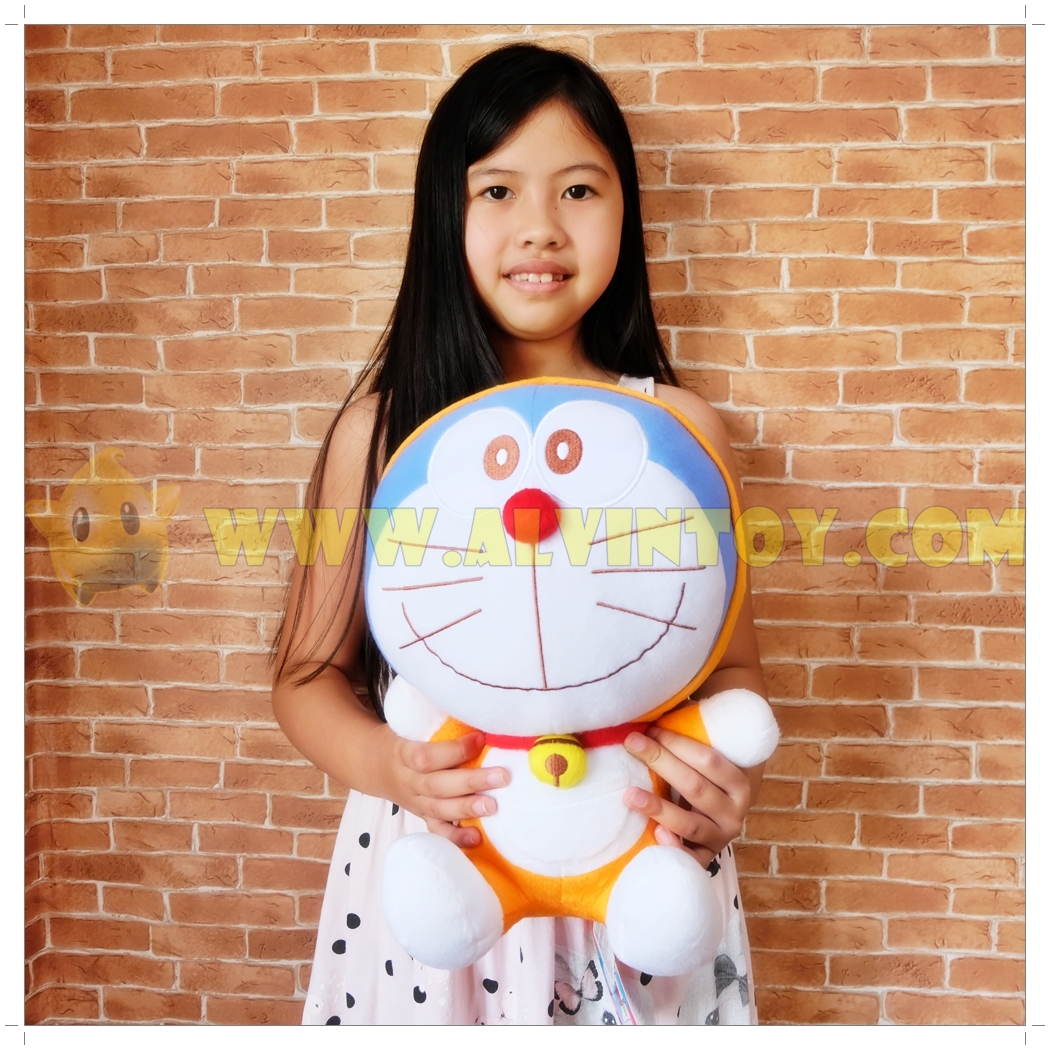 ตุ๊กตา โดราเอม่อน ชุดส้ม 12 นิ้ว