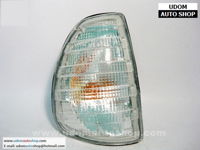 ไฟหรี่มุม BENZ W123 สีขาว