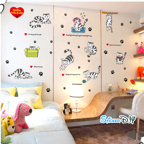 Transparent wall sticker สติ๊กเกอร์ติดผนัง Home has a cat (กว้าง75cm.xสูง111cm.)