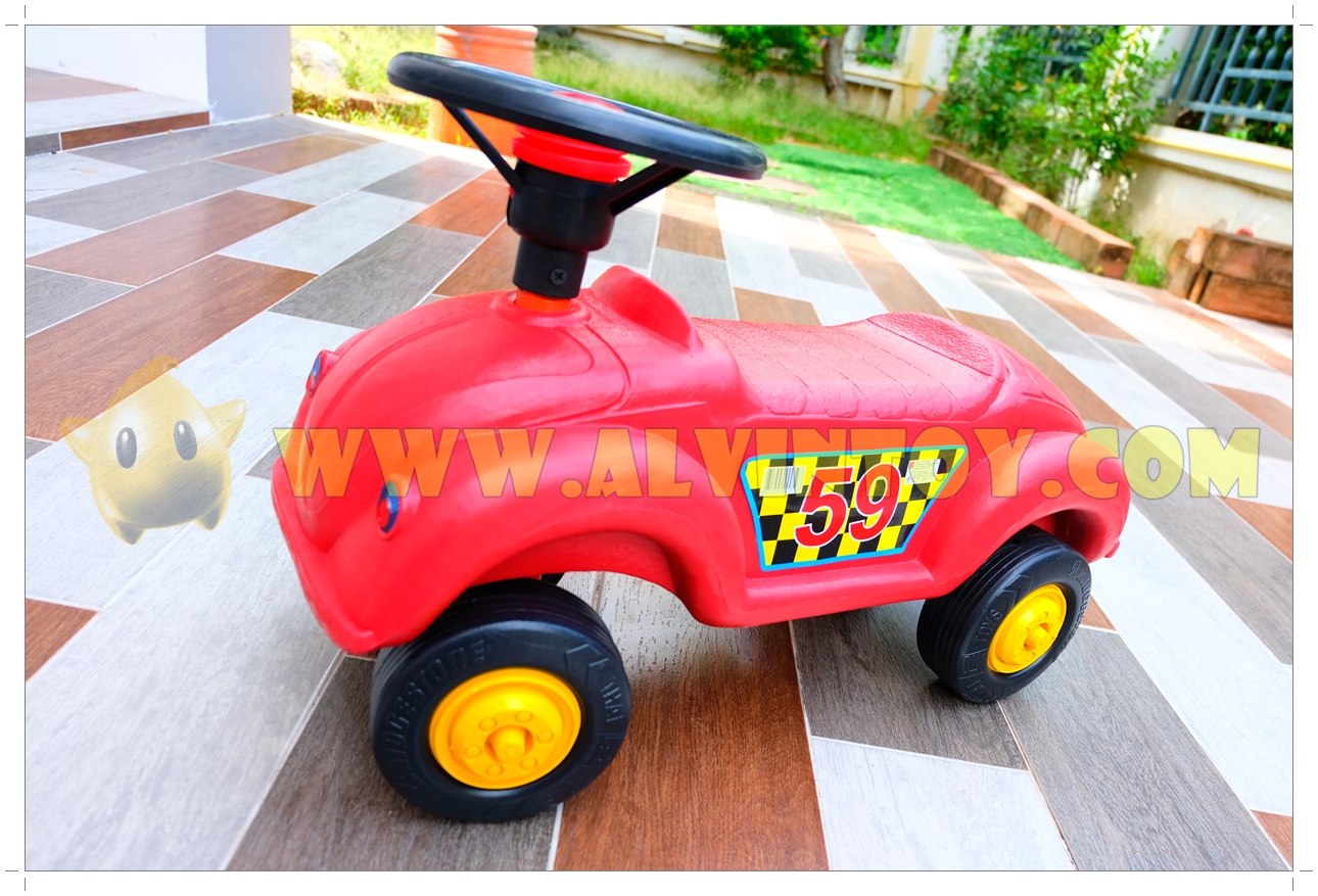 รถขาไขหน้ารถเก๋งแดง