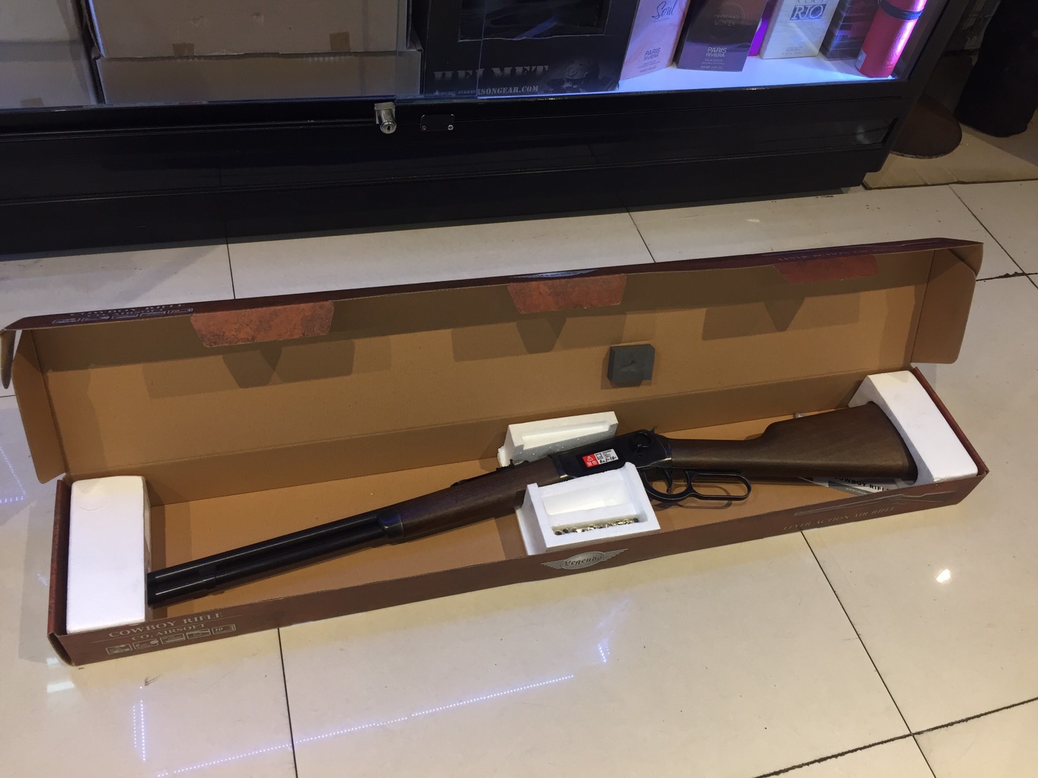 คานเหวี่ยง Legends Cowboy Rifle BLACK Co2 UMAREX