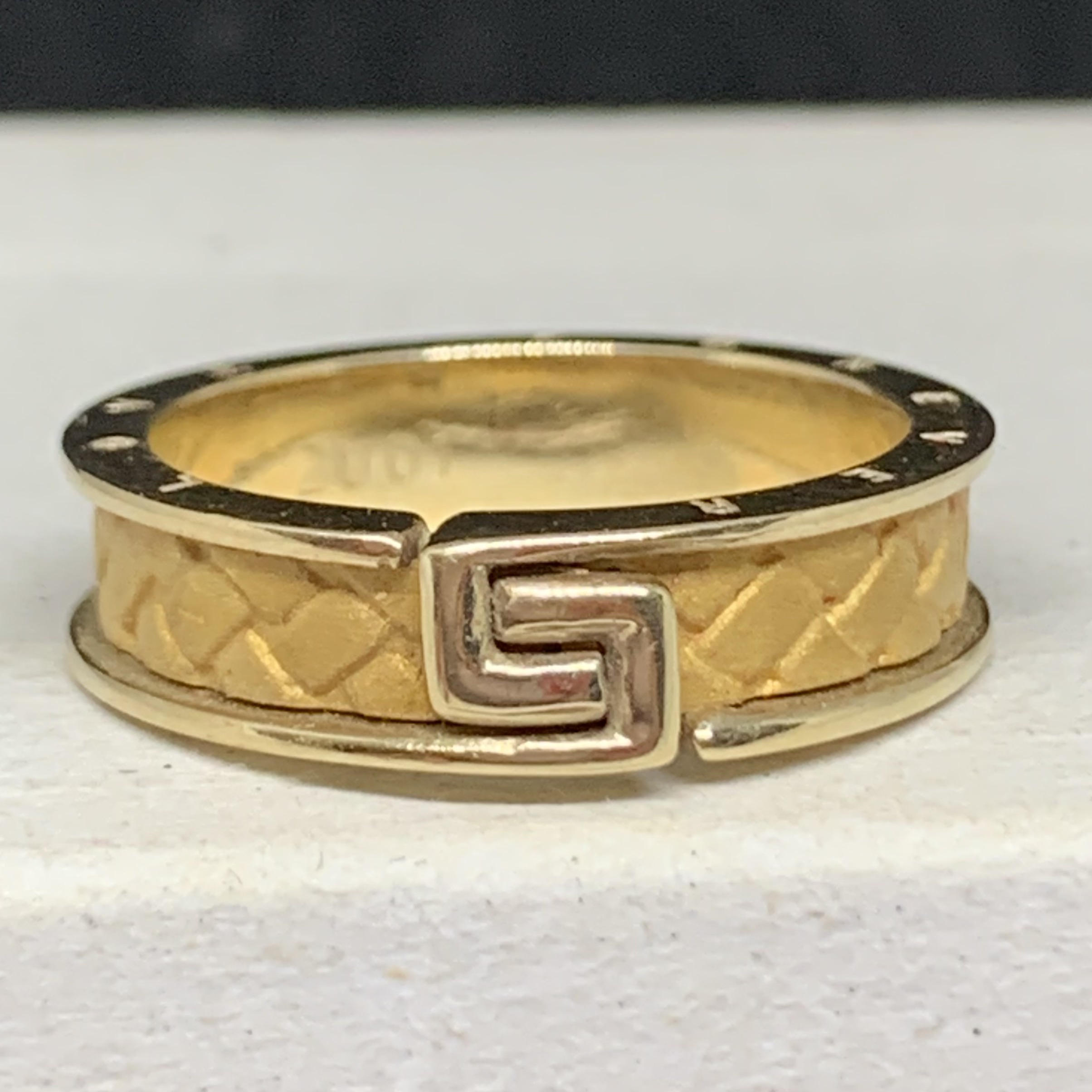 รหัส 62543 แหวน Gold Master ทอง24K + 18K ลายGucci ตอก LOVE FOREVER ปี 2001 size 58 นน. 9.32 g
