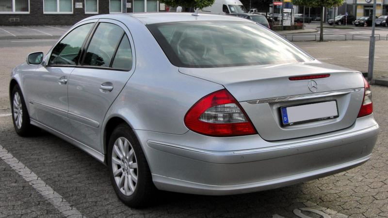 ไฟท้าย BENZ W211 facelift ปี2006-2009, Avantgarde