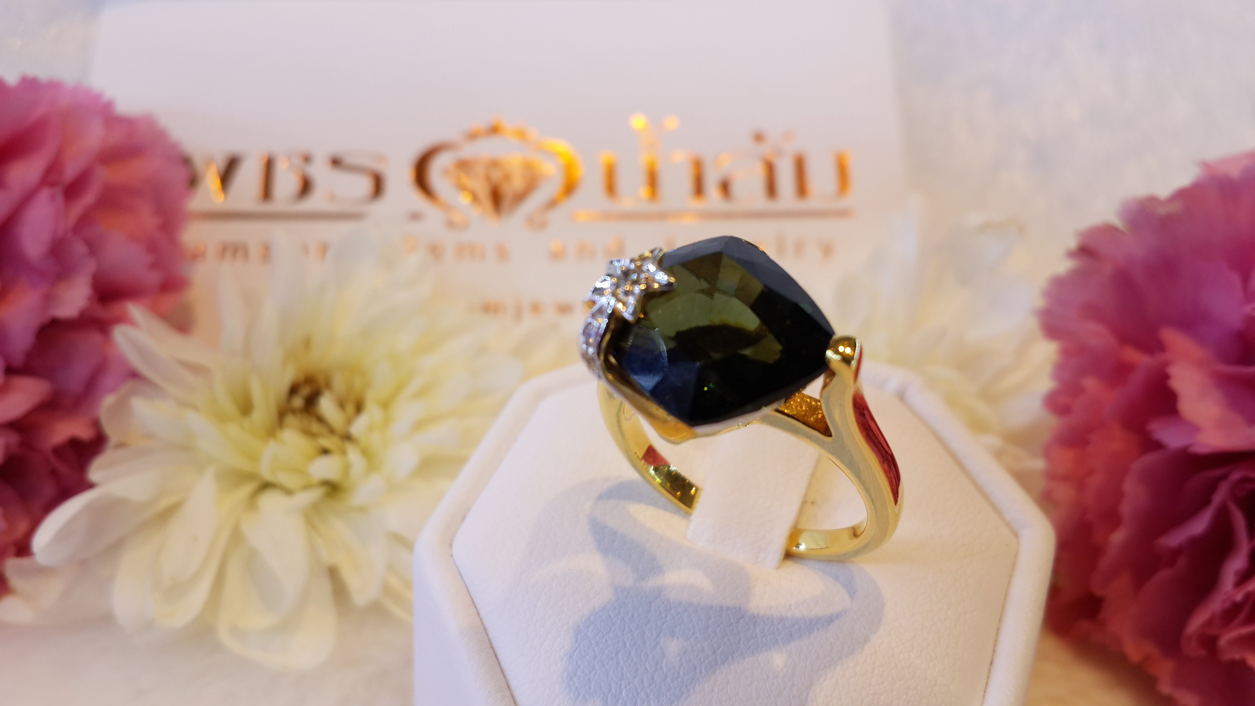 แหวนGreen Tourmaline ทรงสูงไม่เหมือนใคร
