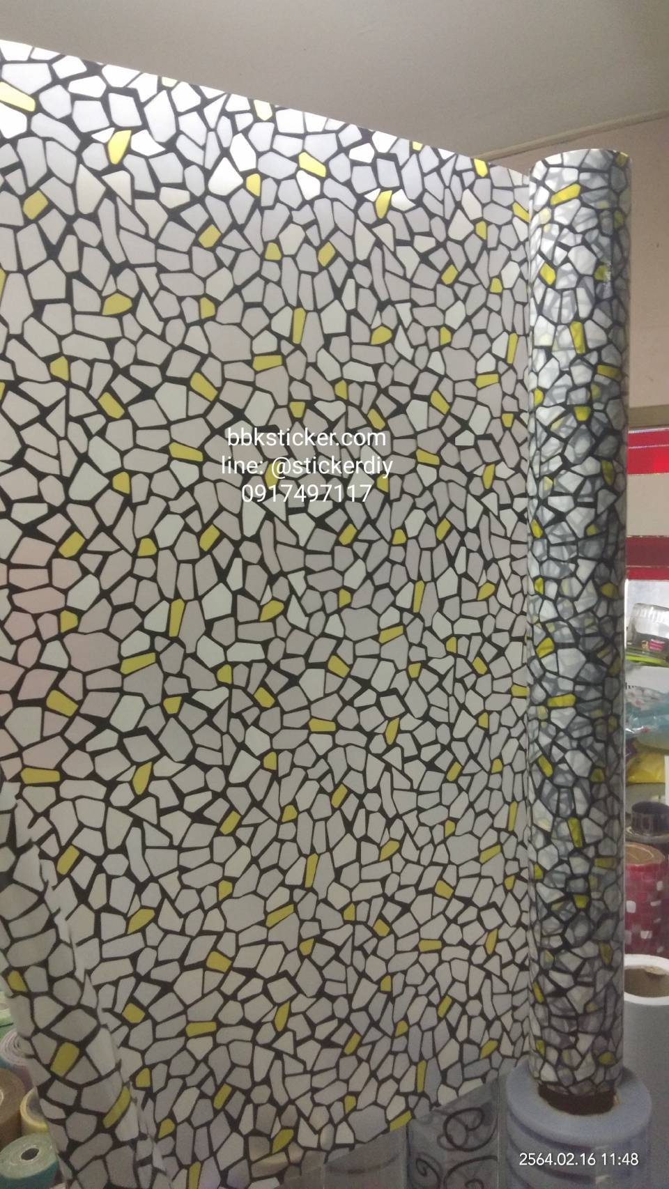 สติ๊กเกอร์ฝ้าติดกระจก แบบมีกาวในตัว ลายกระเบื้องโมเสค (หน้ากว้าง 90cm) เมตรละ 89 บาท
