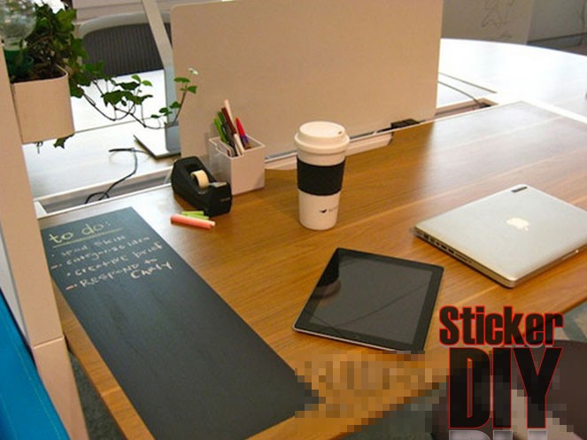 Chalkboard sticker สติ๊กเกอร์กระดานดำติดผนัง ชอล์คเขียนลบได้ (หน้ากว้าง120cm.) เมตรละ220บาท