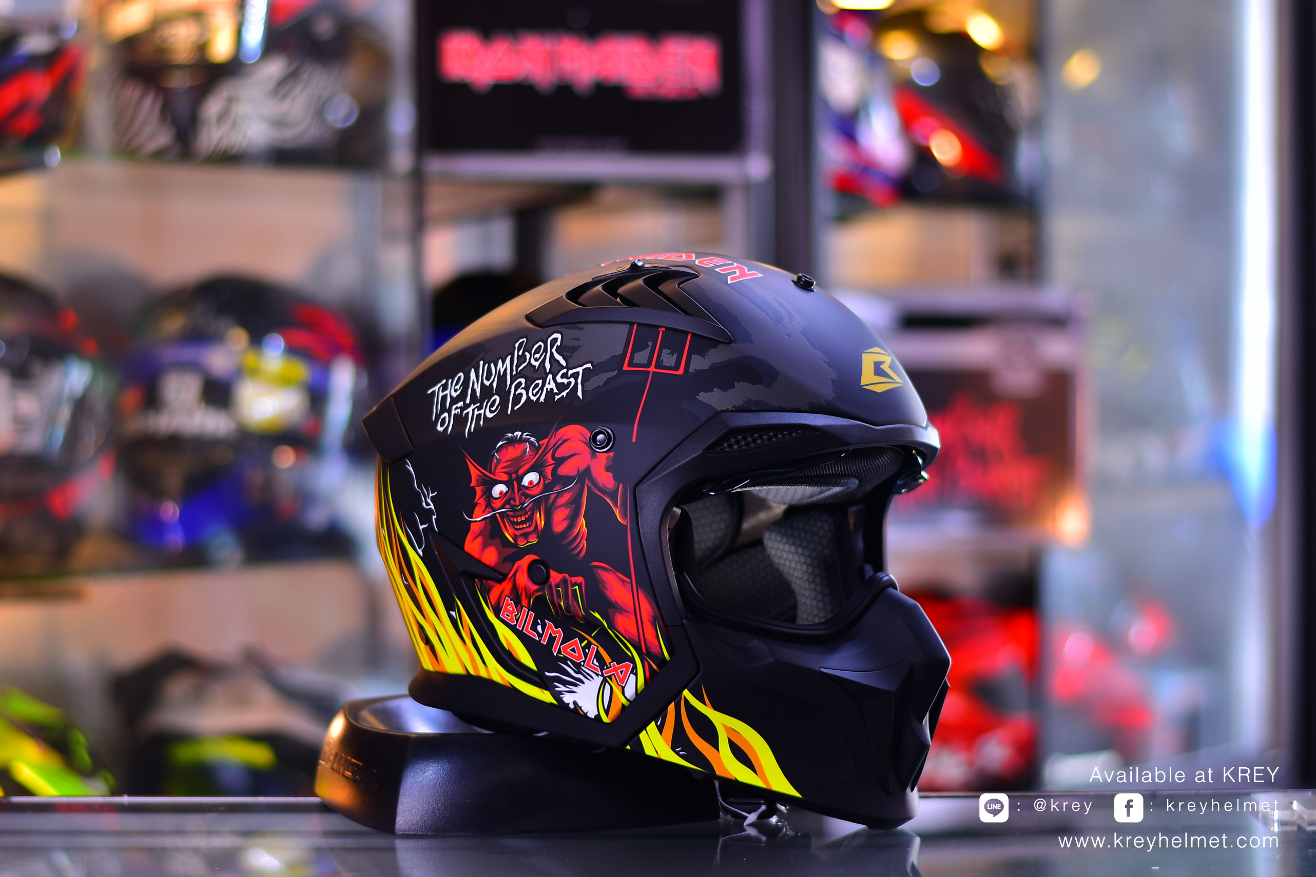 BIlmola model Spiker : THE NUMBER OF THE BEAST Black Matt