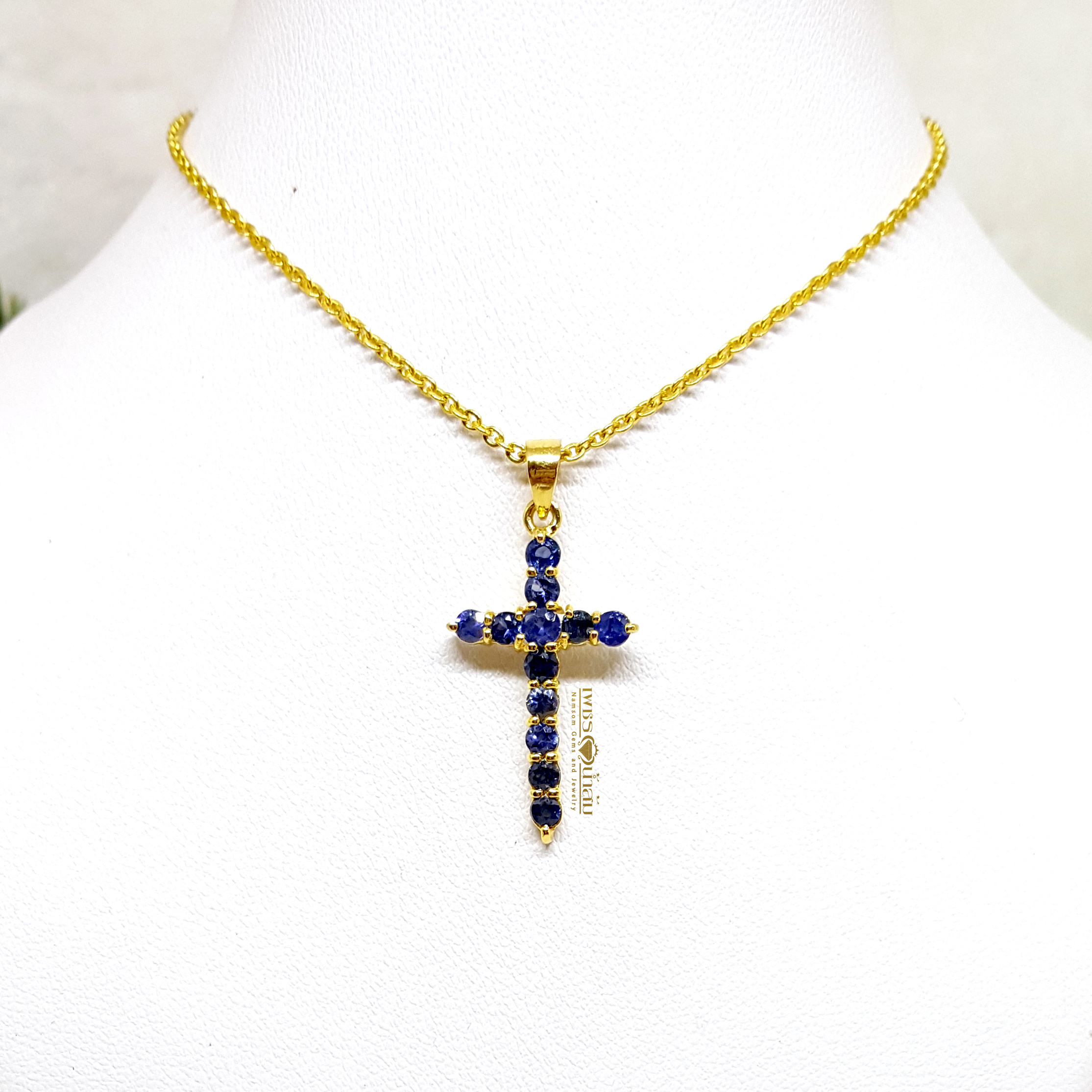จี้กางเขนพระคริส เล่นลูกเล่นด้วยพลอยไพลิน สีสวยหายาก น้ำงาม Blue Sapphire