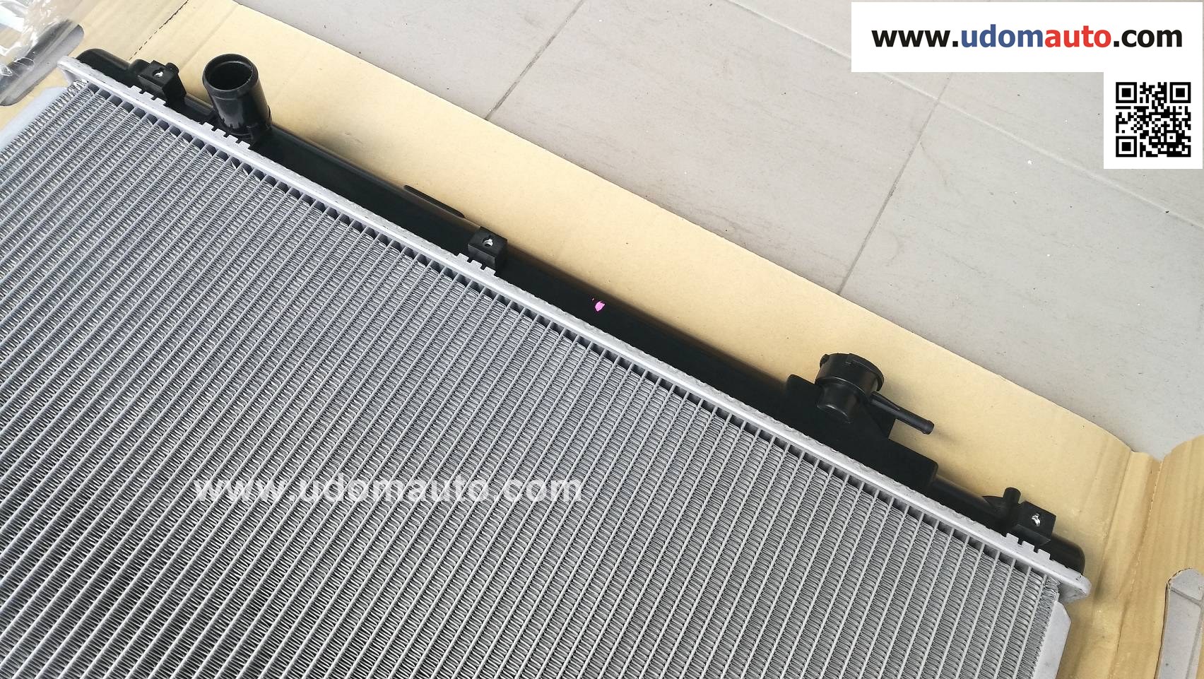 หม้อน้ำทั้งลูก TOYOTA HARRIER ACU15W