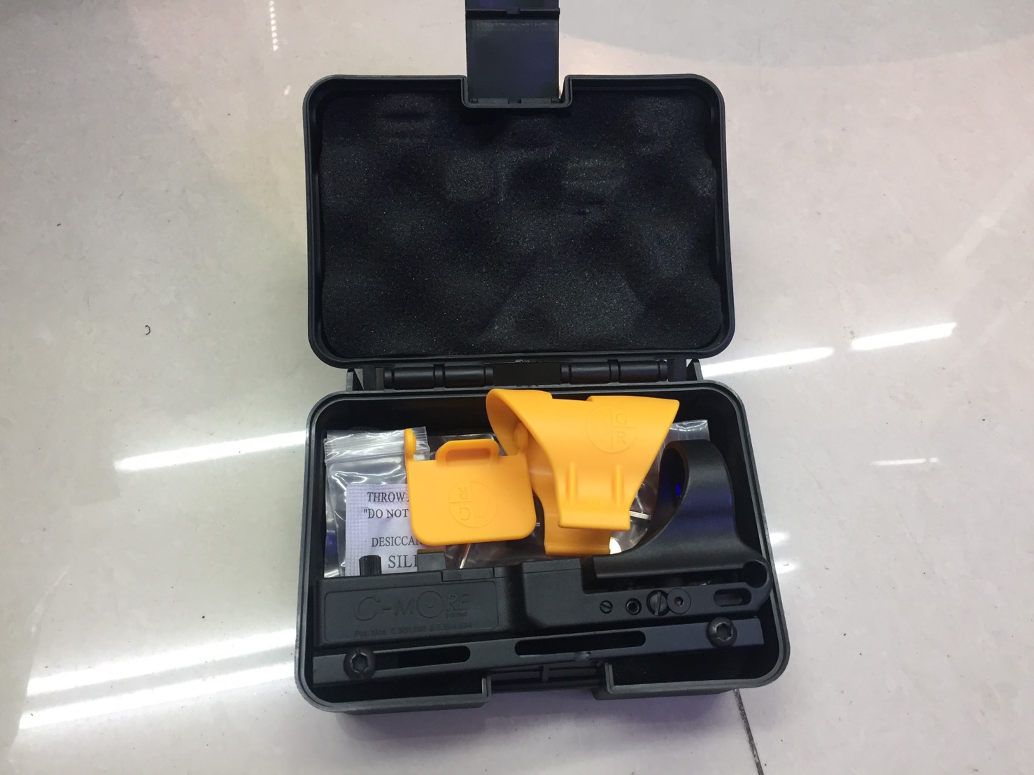 SEE MORE BK SOTAC M-055