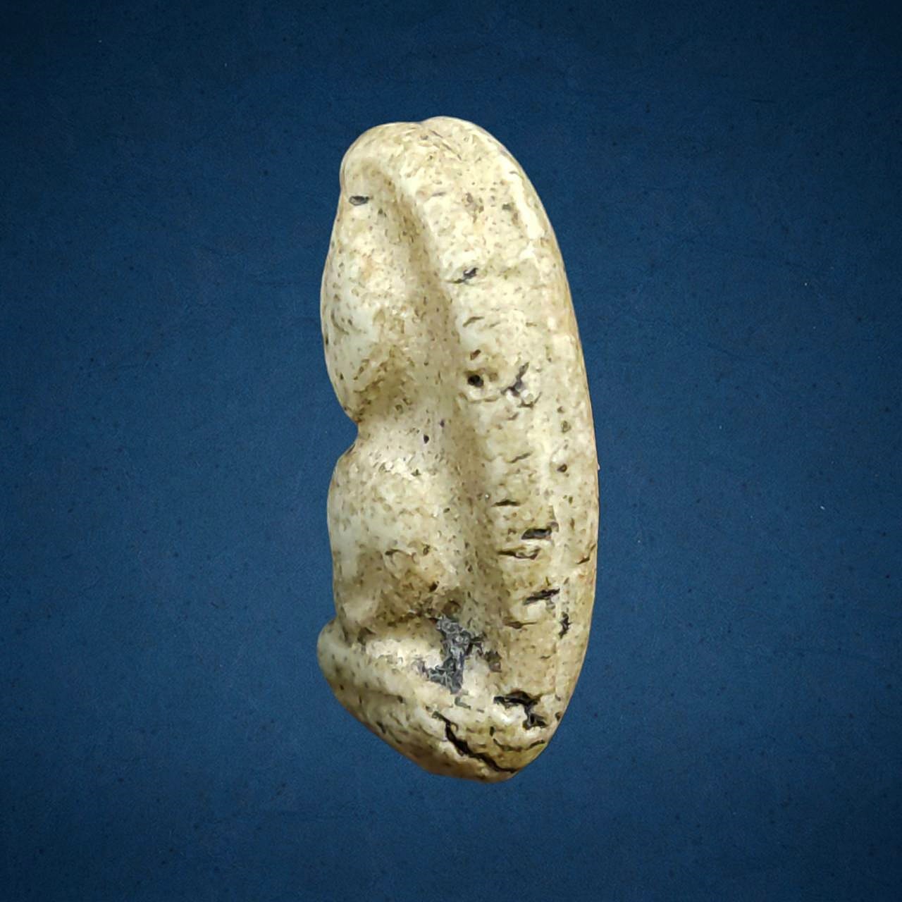 พระกรุ วัดพลับ พิมพ์ตุ๊กตาเล็ก เนื้อผง กรุงเทพฯ